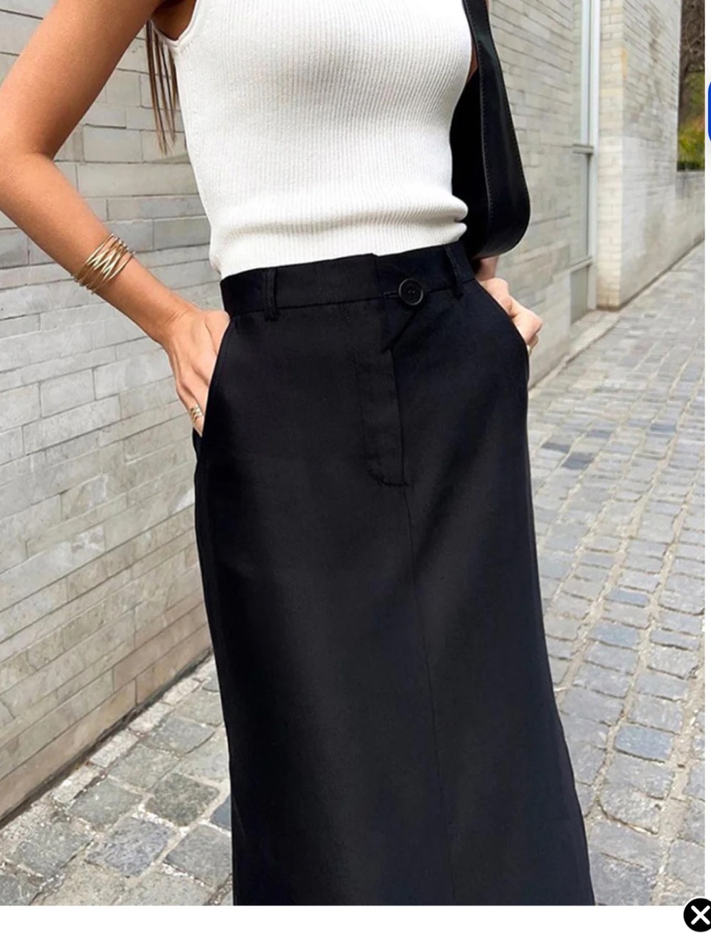 High-Waist Black Maxi Skirt with Side Slit - Picture 5 of 6